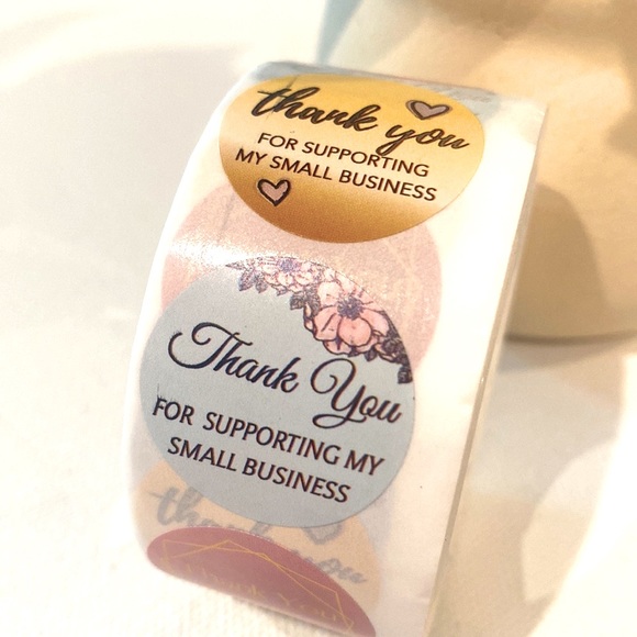 LAST 1!! 500pcs Round Floral Thank You Stickers - Picture 2 of 3